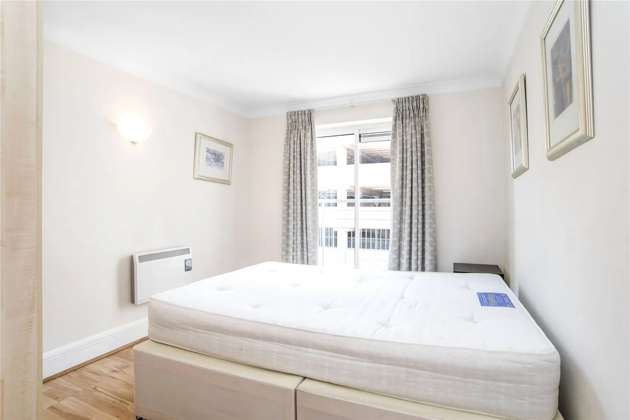 Lawn House Close, London, E14, photo 9