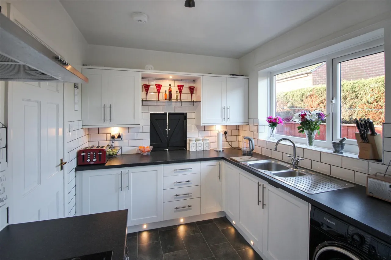 Boroughbridge Road, Northallerton, DL7 8AT, photo 11
