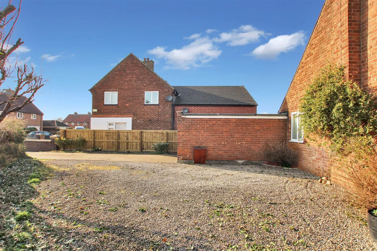 Boroughbridge Road, Northallerton, DL7 8AT, photo 3