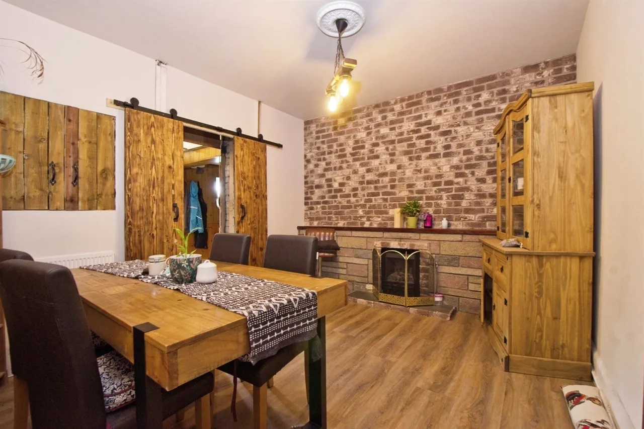 Woodland Road, Tylorstown, Ferndale, photo 9