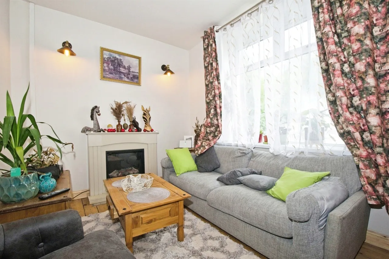 Woodland Road, Tylorstown, Ferndale, photo 7