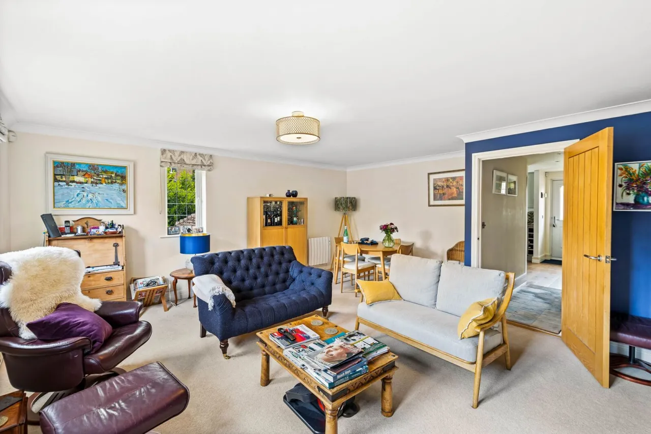 Aspen Court Fairfield Road, East Grinstead, East Grinstead, RH19 4HG, photo 7