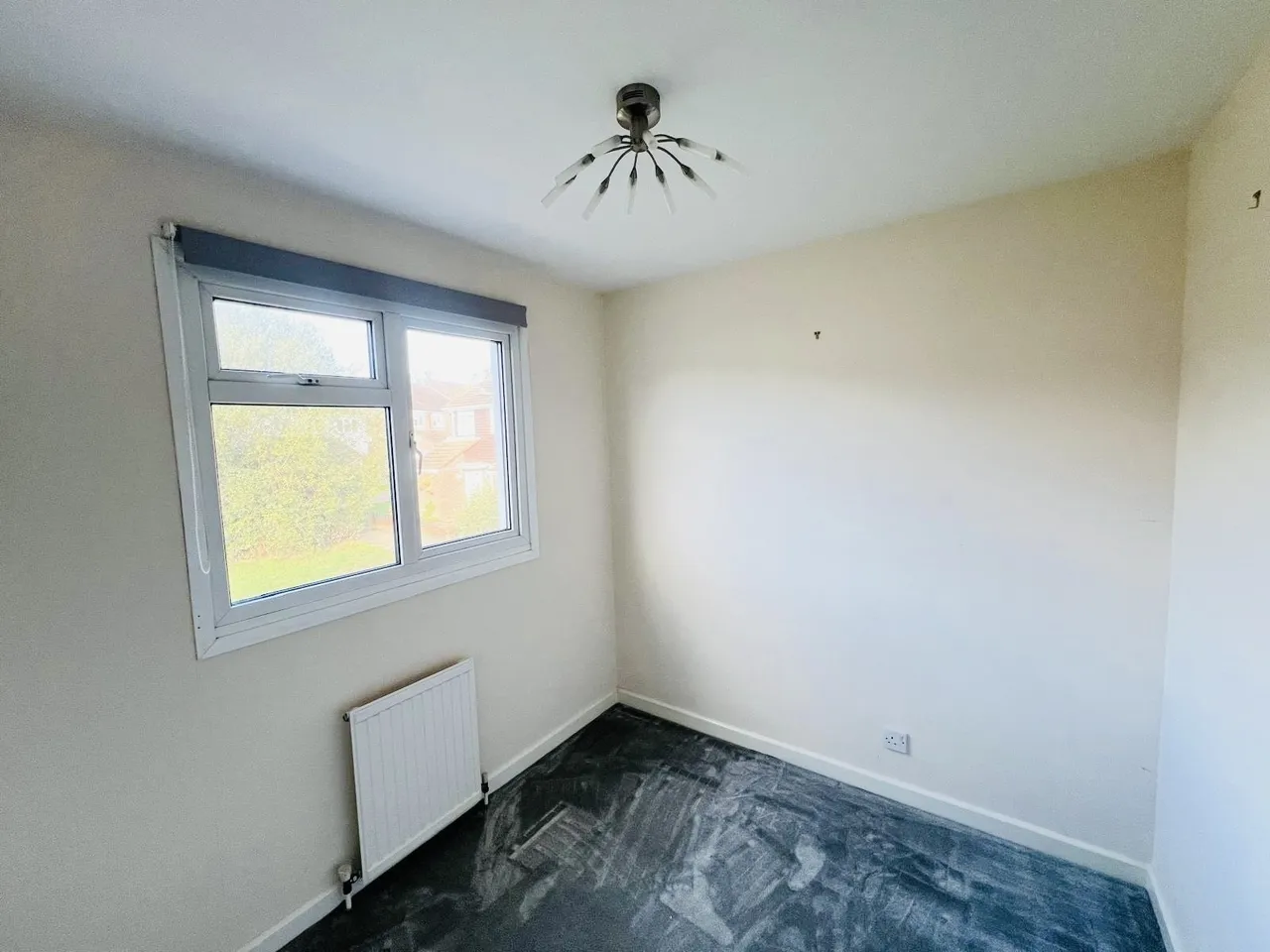 Ifield, RH11, photo 11