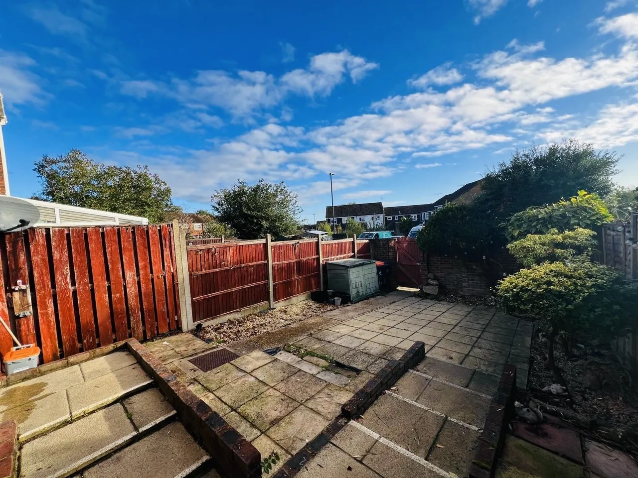 Ifield, RH11, photo 14