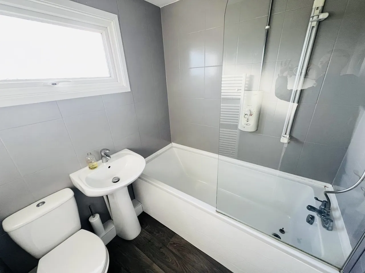 Ifield, RH11, photo 12