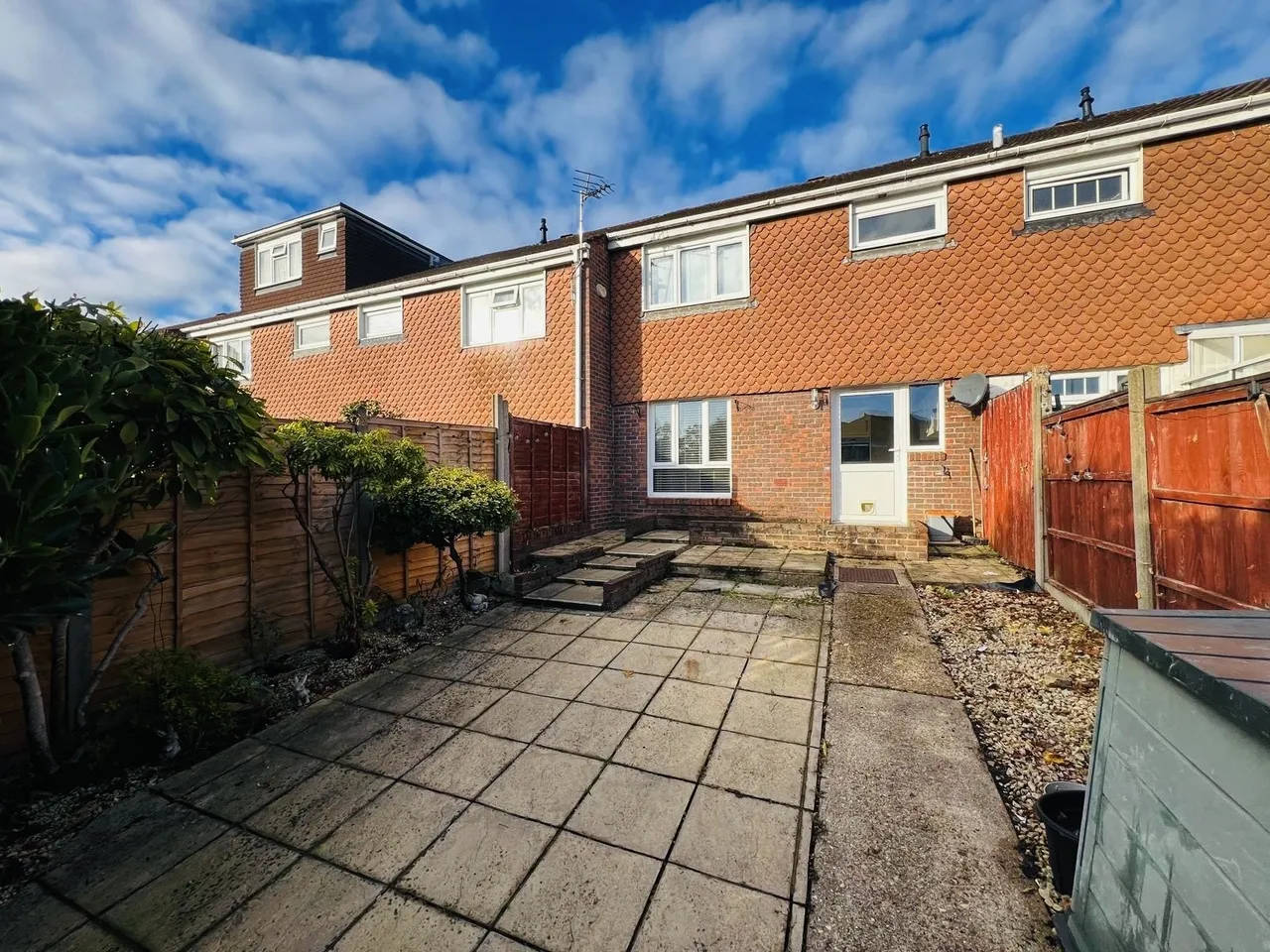 Ifield, RH11, photo 13