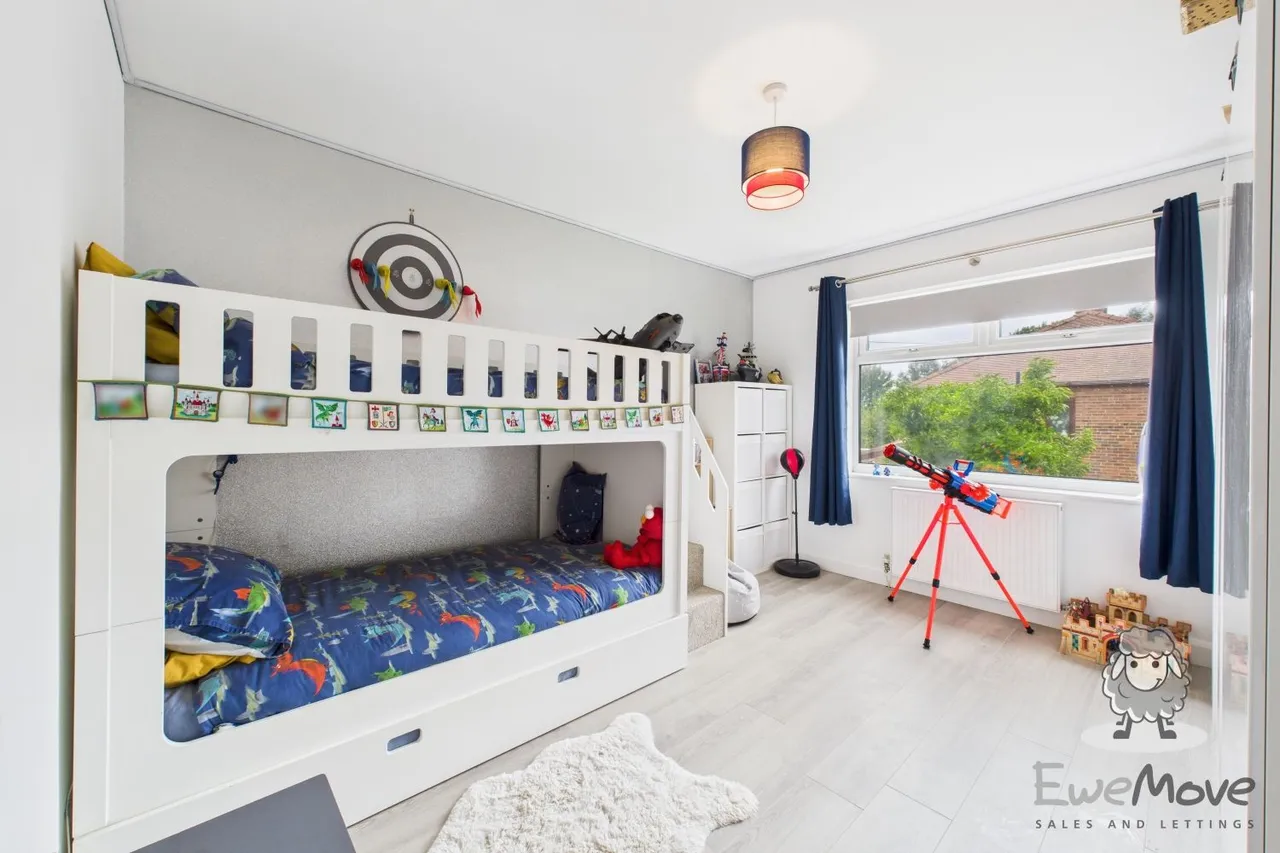 St. Georges Avenue, Windle, WA10, photo 14