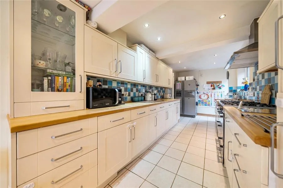 York Close, Bicester, OX26, photo 2