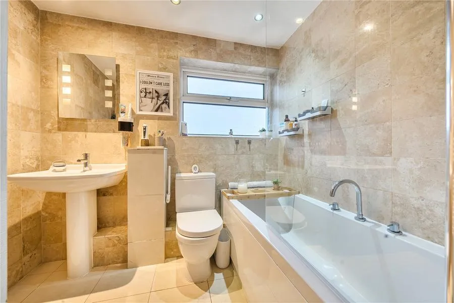 York Close, Bicester, OX26, photo 17