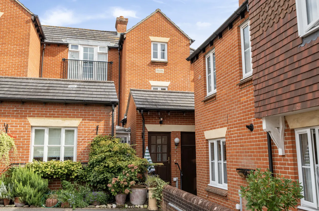 3 bed house for sale, Coachmakers Mews, Romsey, SO51