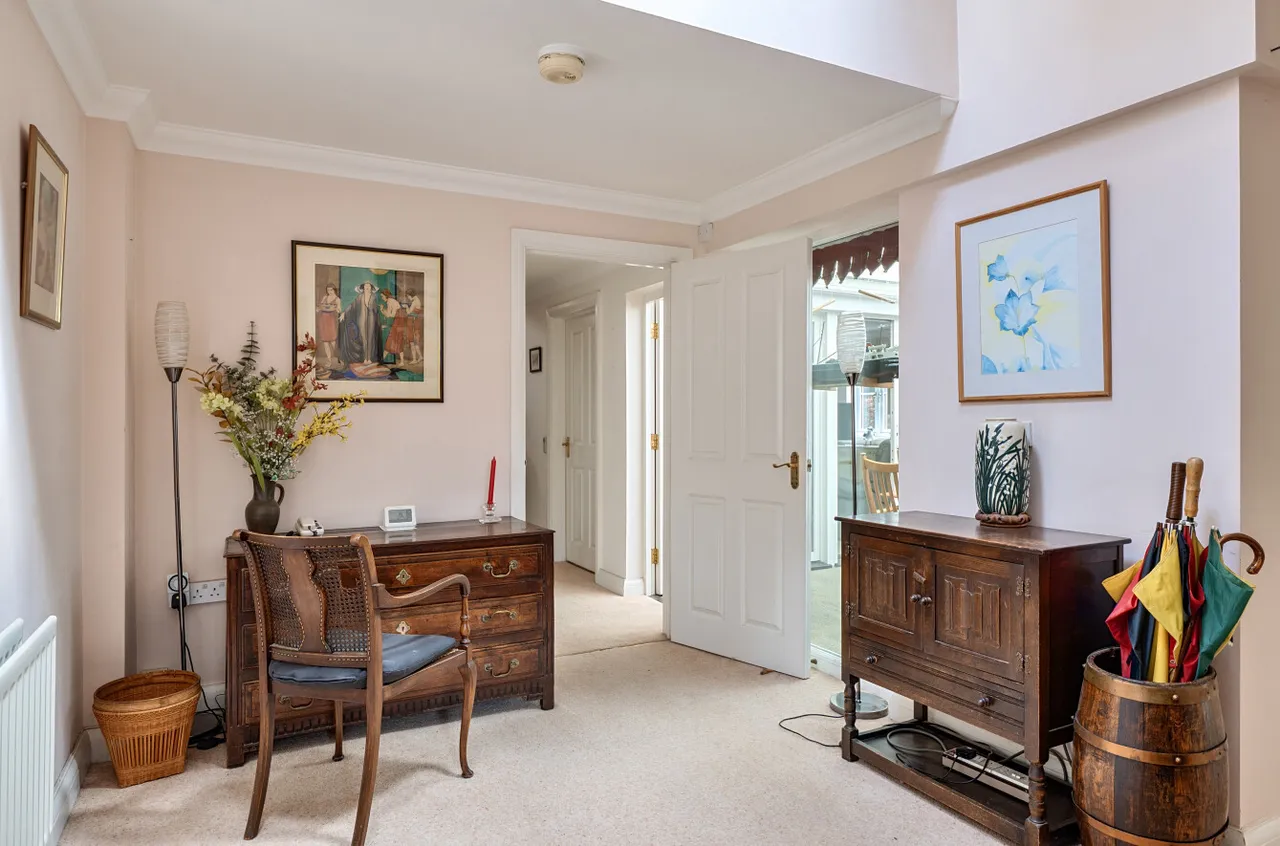 Coachmakers Mews, Romsey, SO51, photo 5
