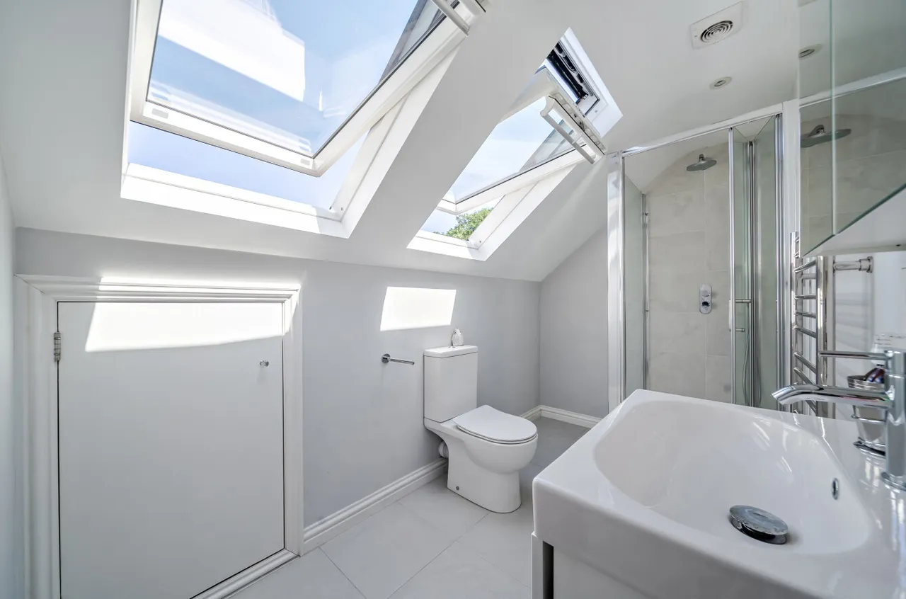 Latimer Road, Godalming, GU7, photo 12
