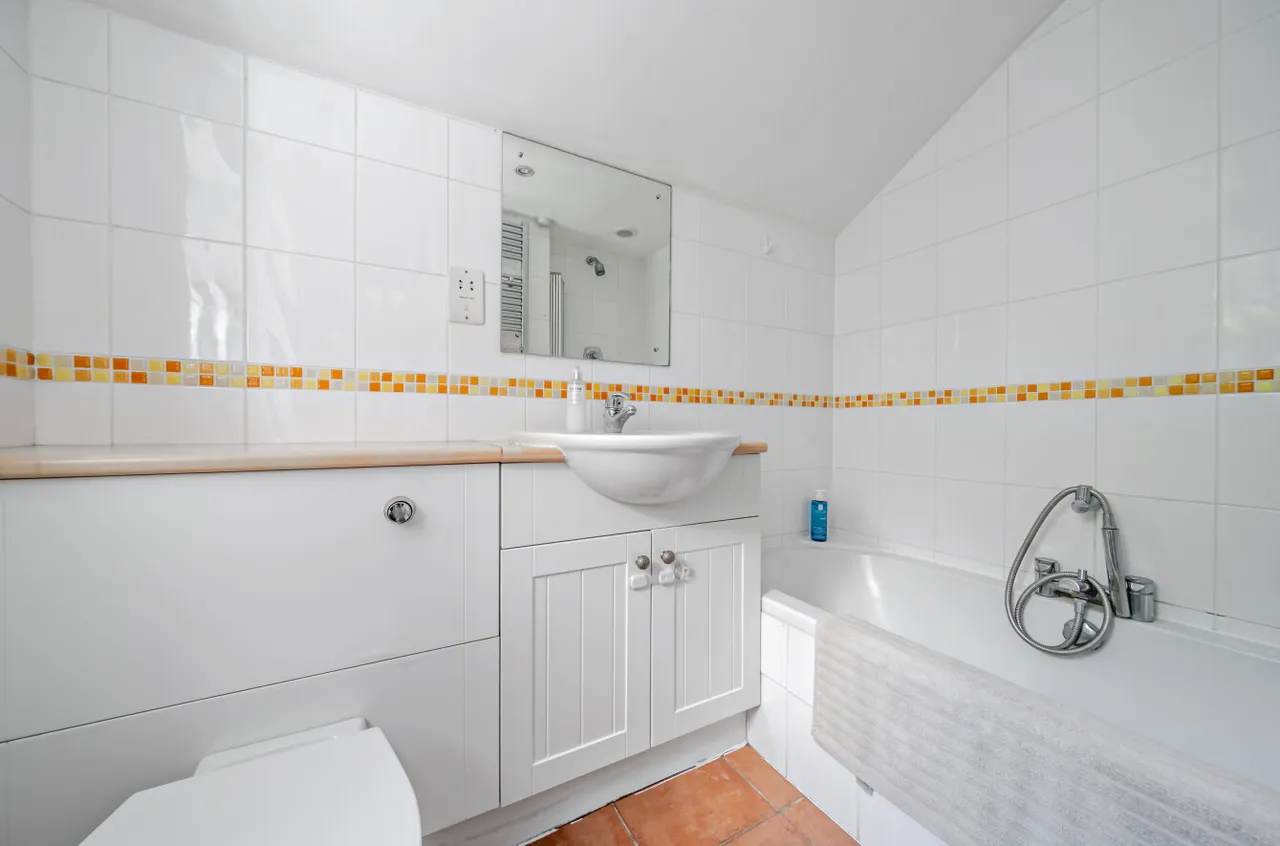 Latimer Road, Godalming, GU7, photo 7