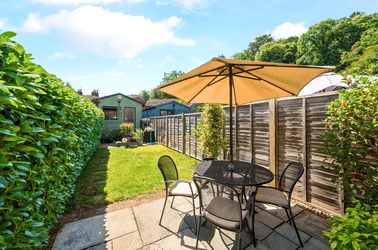 Latimer Road, Godalming, GU7, photo 4