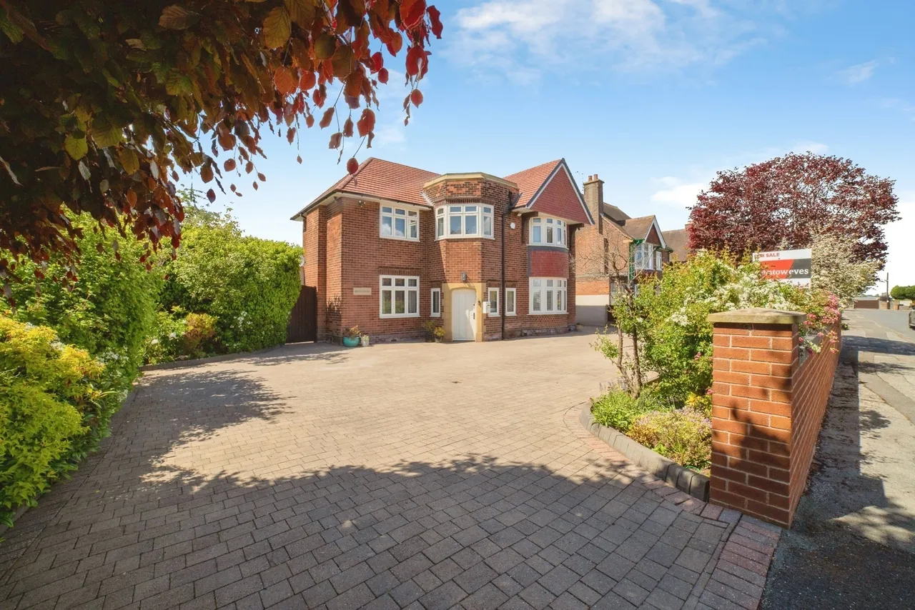 4 bed house for sale — Siddalls Drive, Sutton-in-Ashfield, Nottinghamshire, NG17