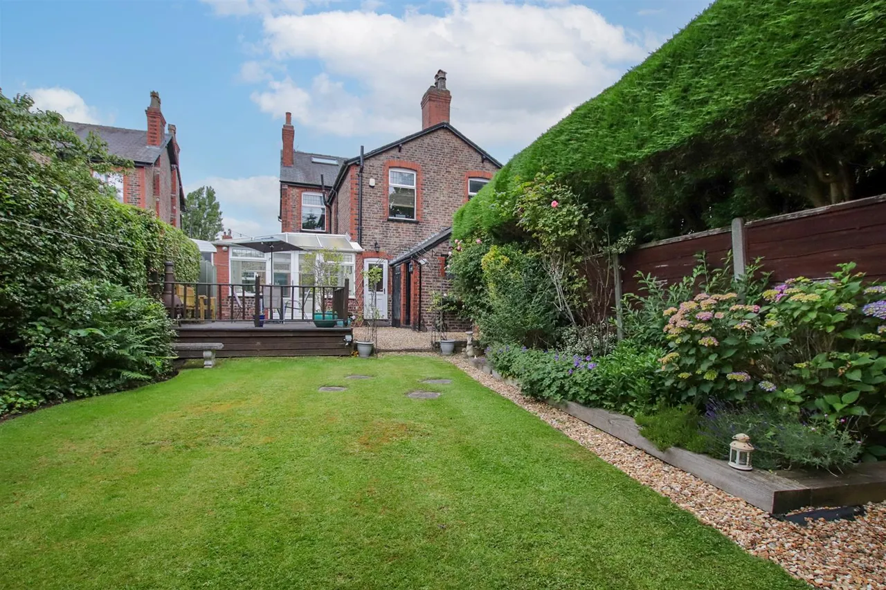 Heyes Lane, Timperley, WA15, photo 23