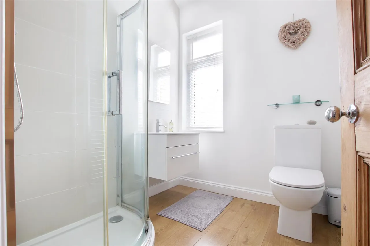 Heyes Lane, Timperley, WA15, photo 8