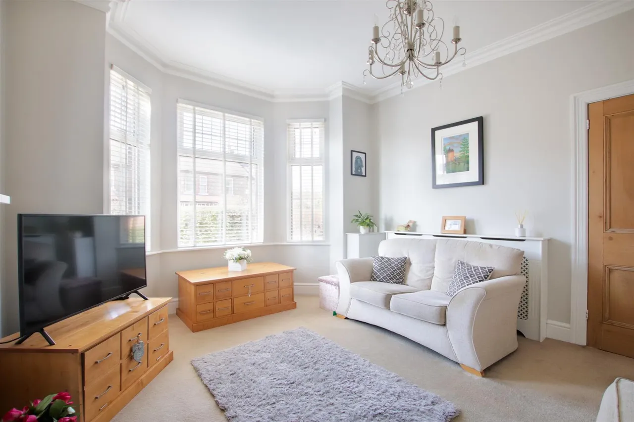 Heyes Lane, Timperley, WA15, photo 9