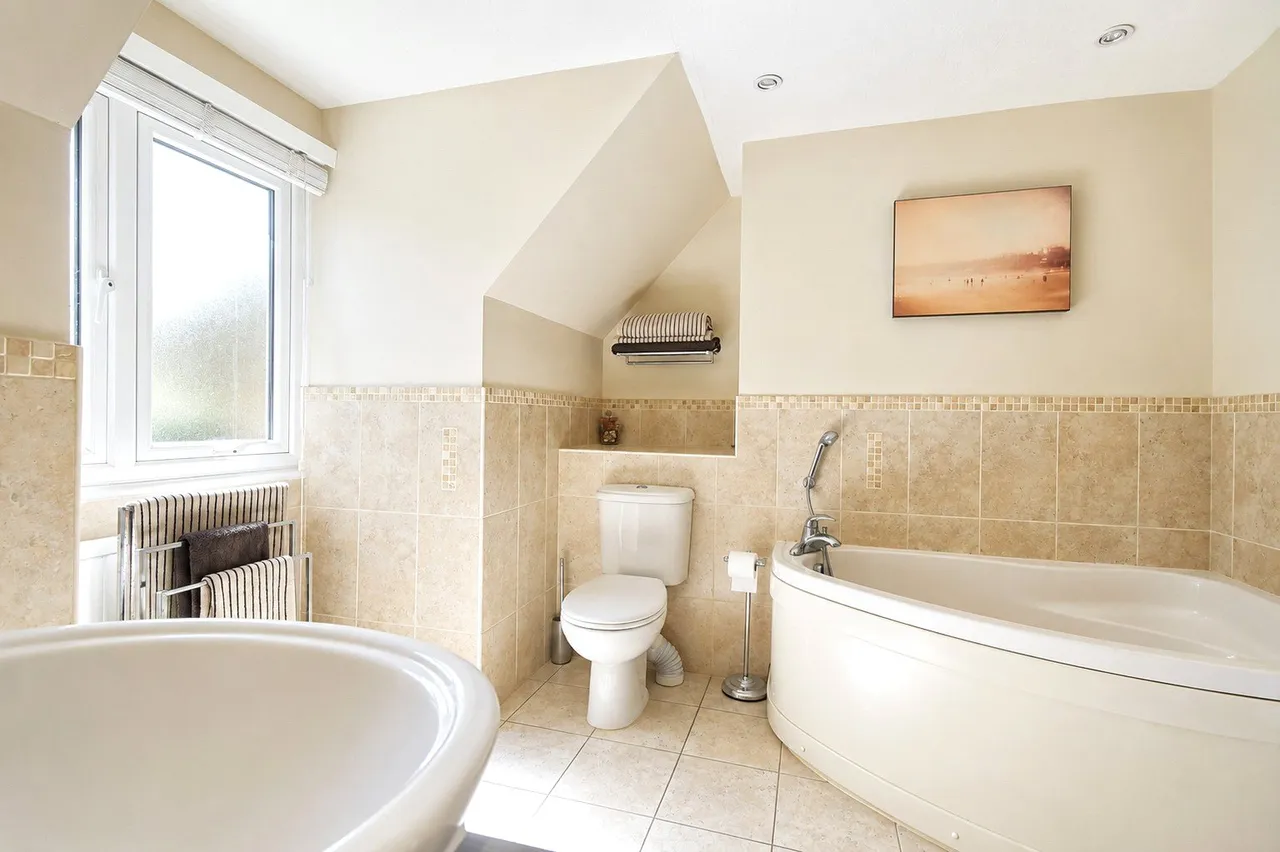 Seton Drive, Hook, Hampshire, RG27 9QS, photo 17