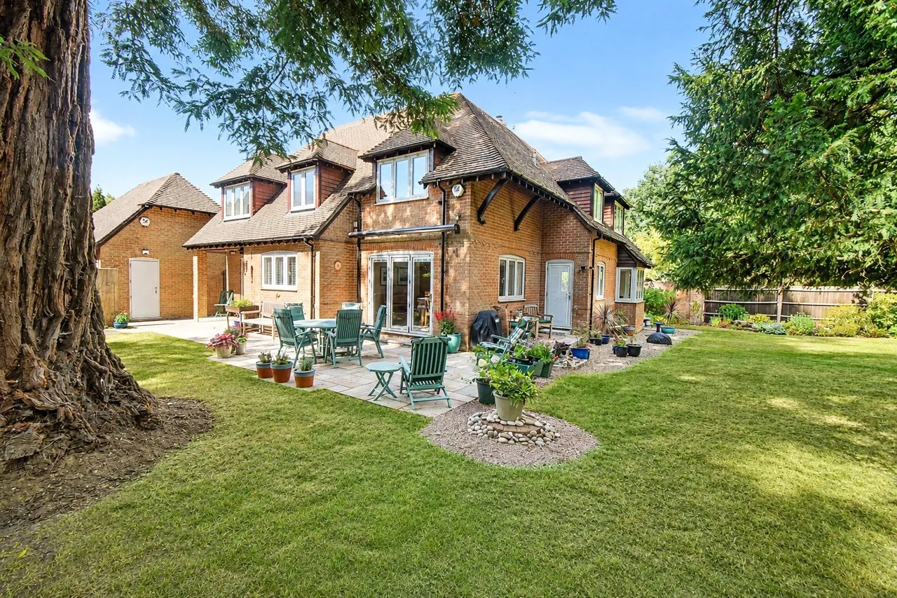 Seton Drive, Hook, Hampshire, RG27 9QS, photo 10