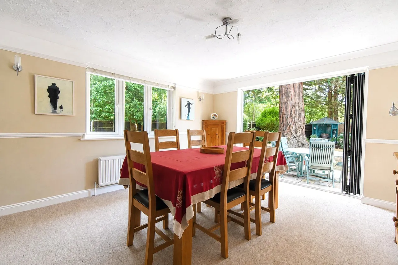 Seton Drive, Hook, Hampshire, RG27 9QS, photo 6