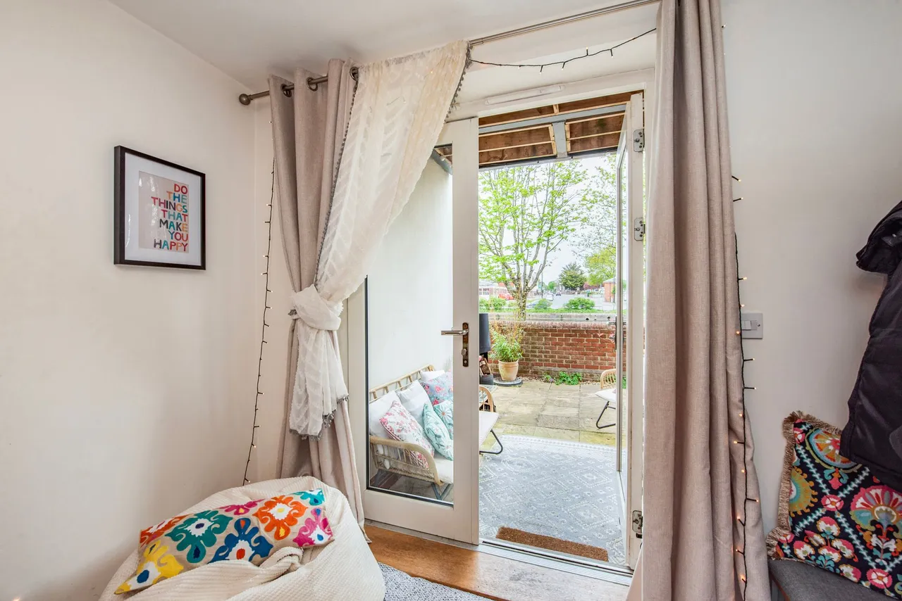 John Rennie Road, Chichester, PO19, photo 9