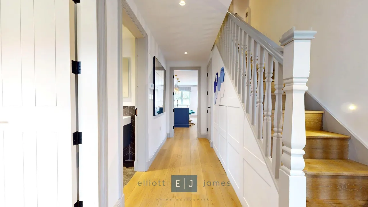 Beechview Drive, Waltham Abbey, EN9, photo 6