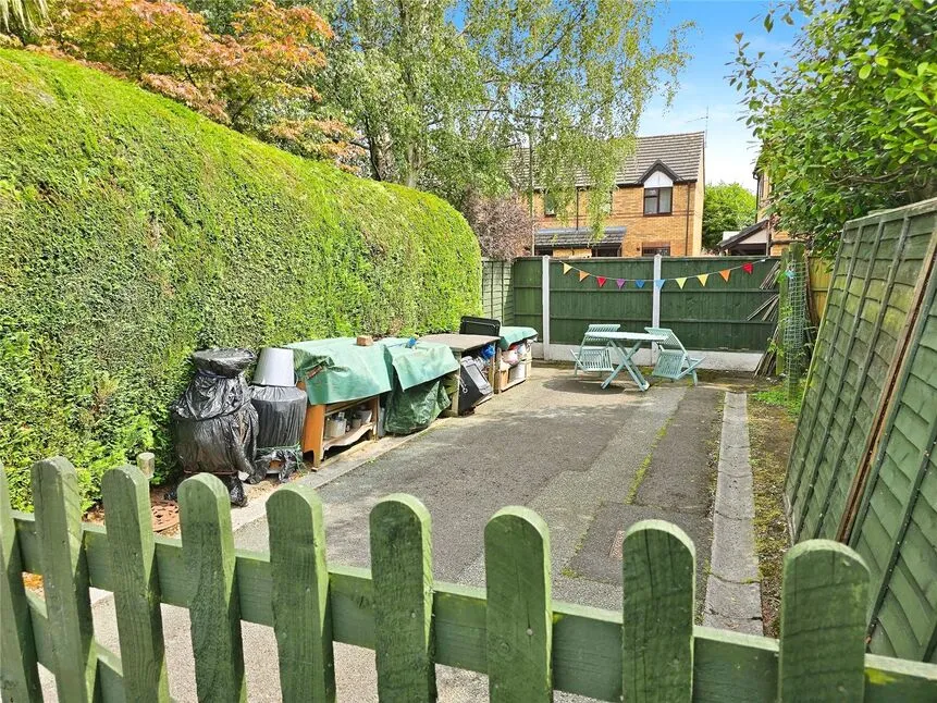 Woodside Court, Oswestry, Shropshire, SY11, photo 8