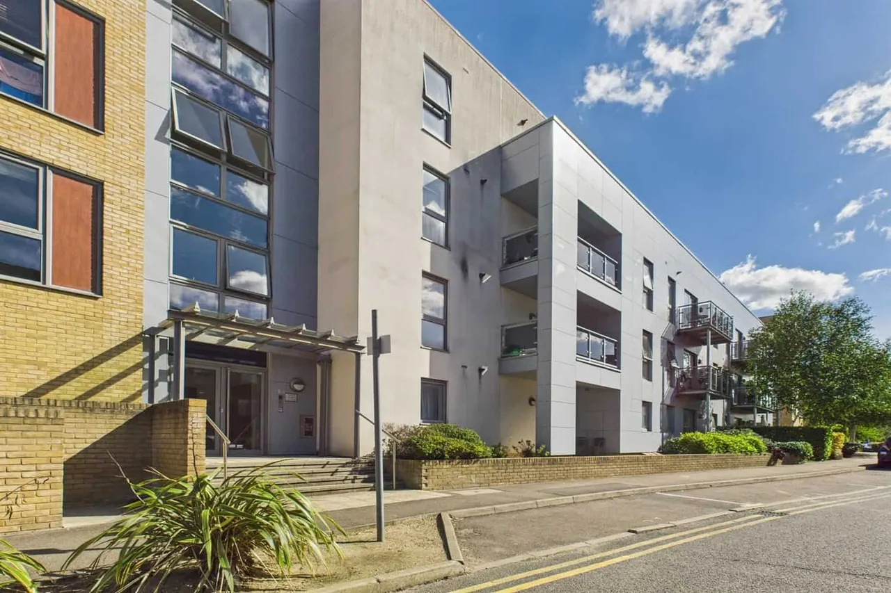 St Georges Grove, Tooting, London, SW17 0BF, photo 11