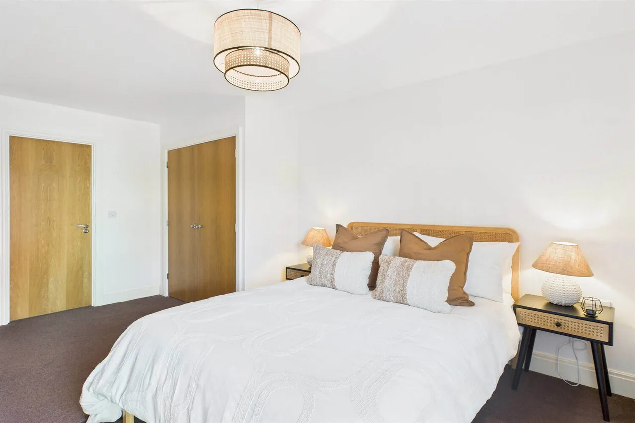 St Georges Grove, Tooting, London, SW17 0BF, photo 6