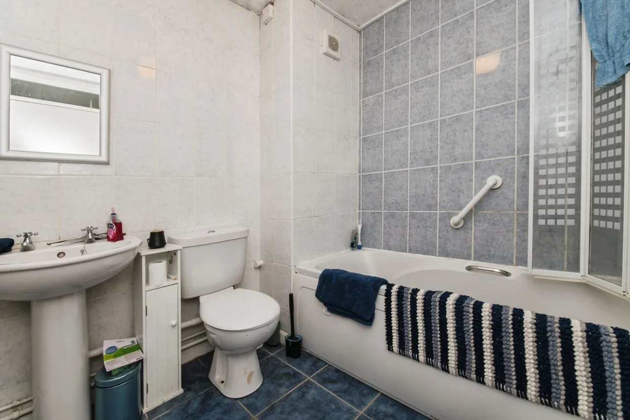 East Cliff Road, Dawlish, EX7, photo 10