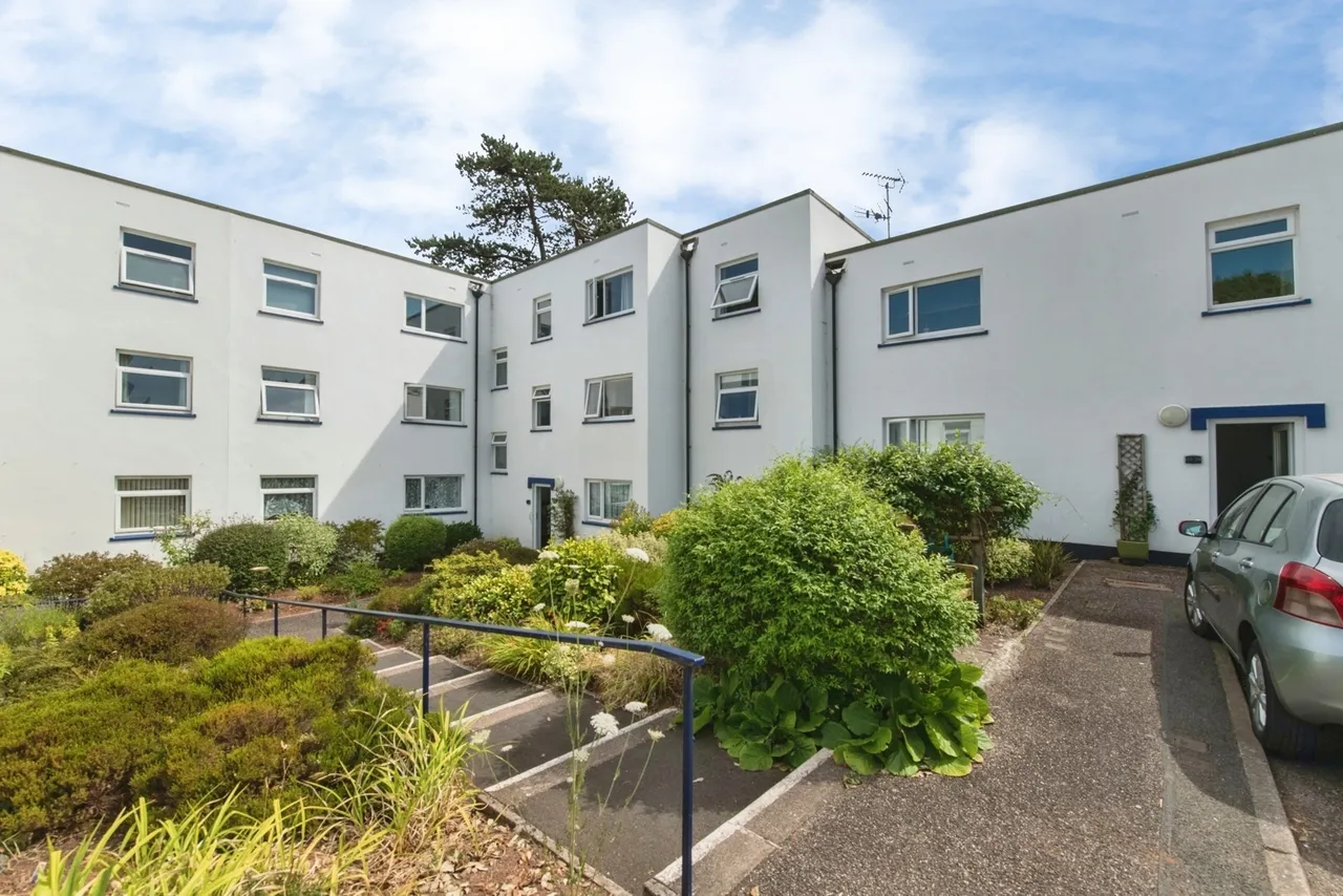 1 bed flat for sale, East Cliff Road, Dawlish, EX7