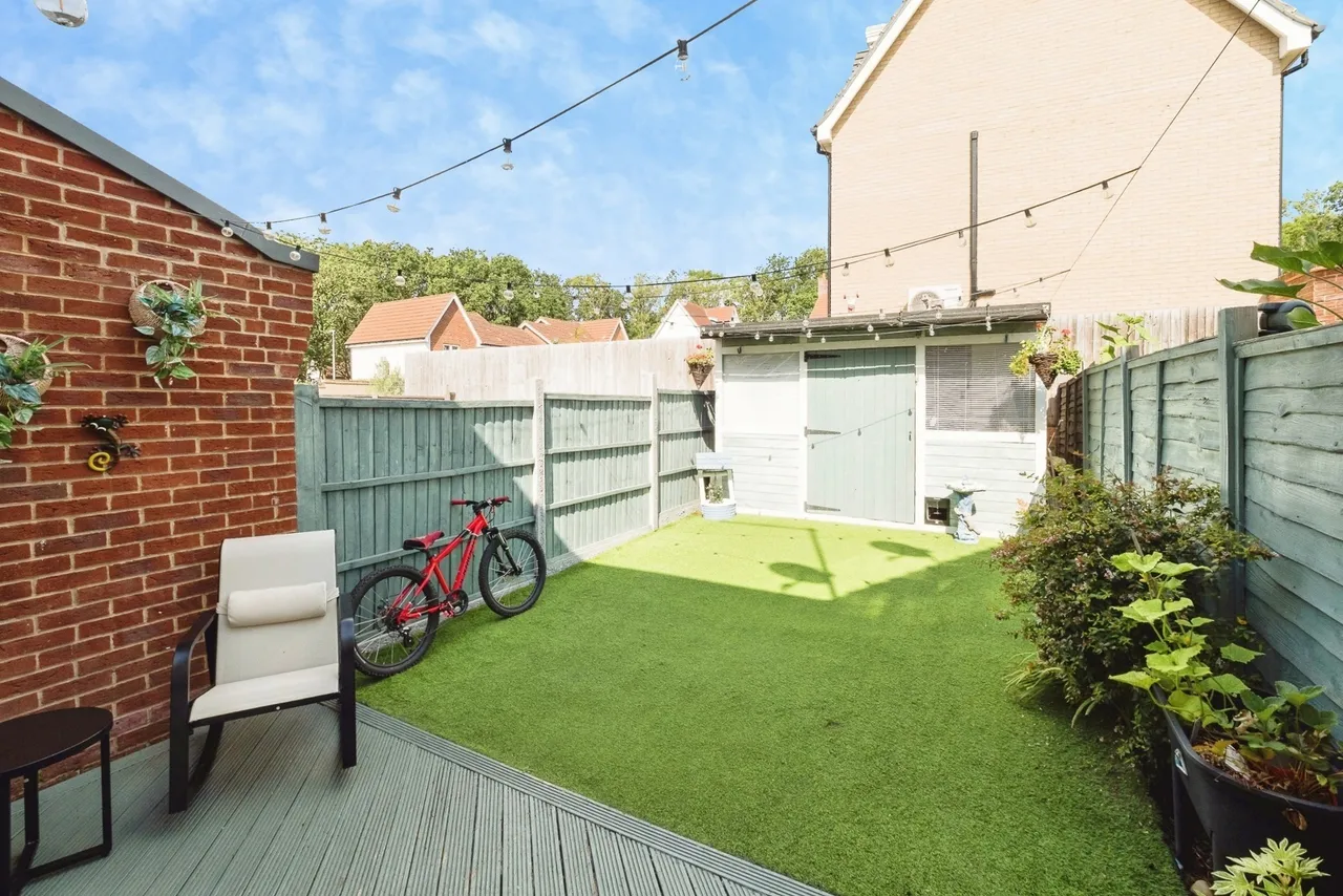 Five Oaks Lane, Chigwell, IG7, photo 15