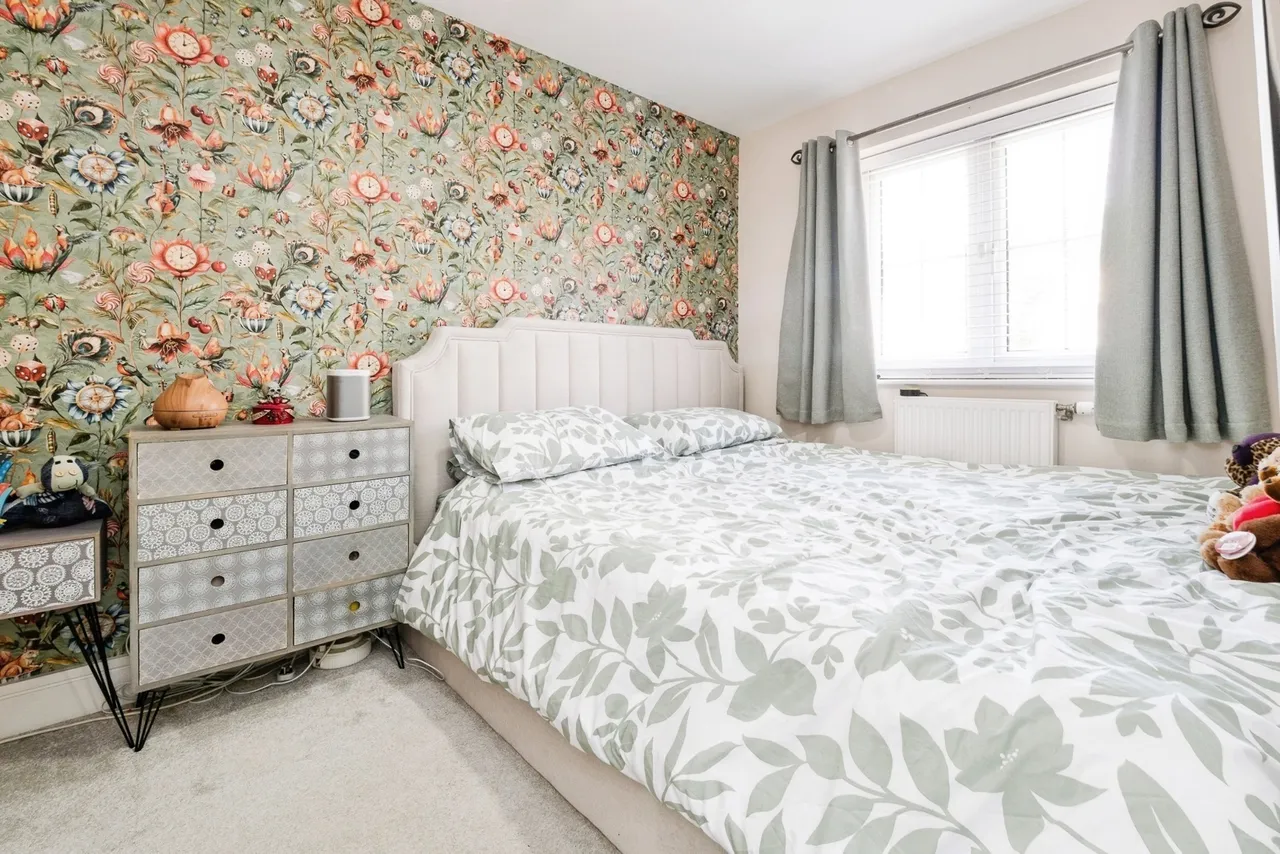Five Oaks Lane, Chigwell, IG7, photo 11