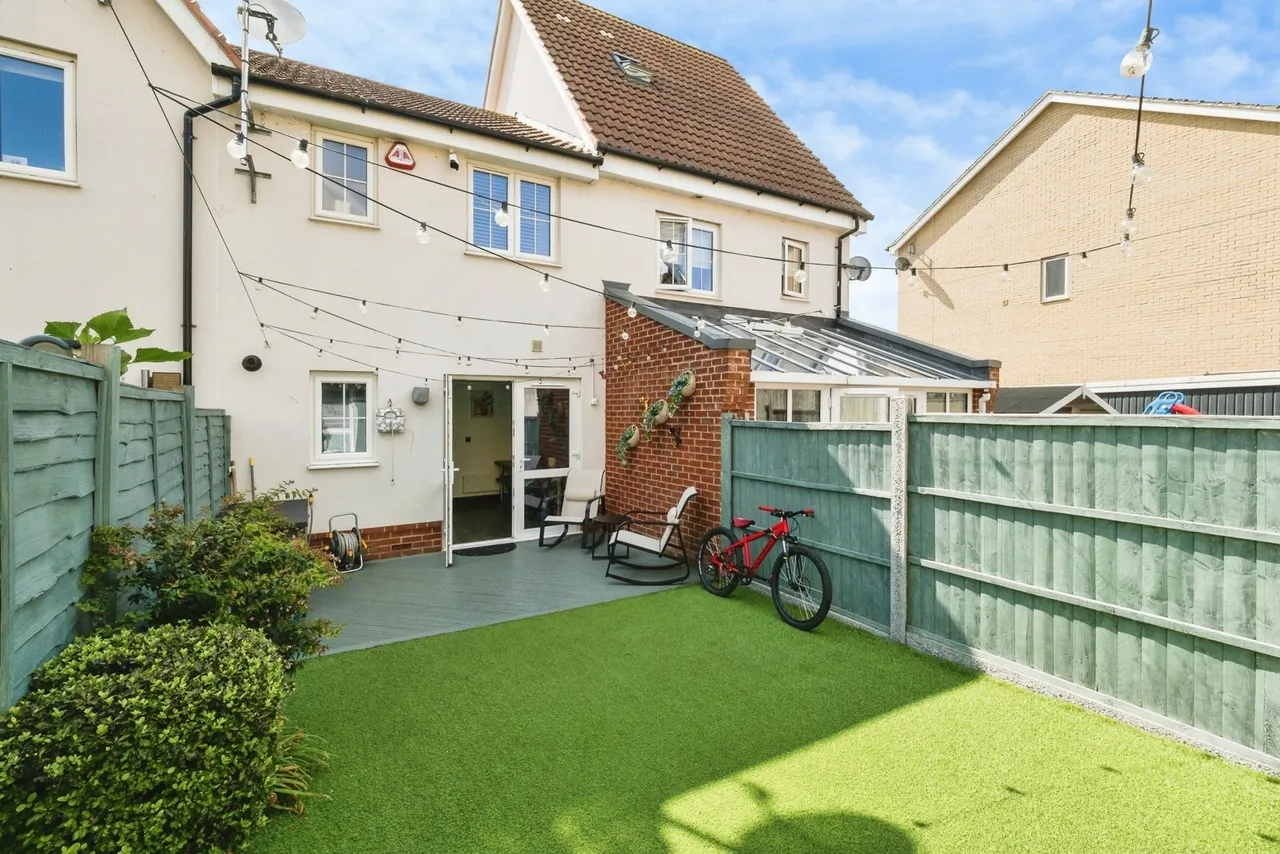 Five Oaks Lane, Chigwell, IG7, photo 5