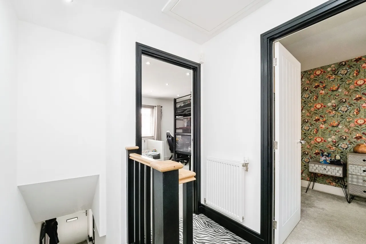 Five Oaks Lane, Chigwell, IG7, photo 10