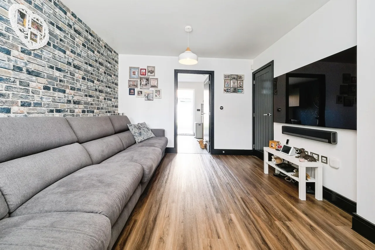 Five Oaks Lane, Chigwell, IG7, photo 3