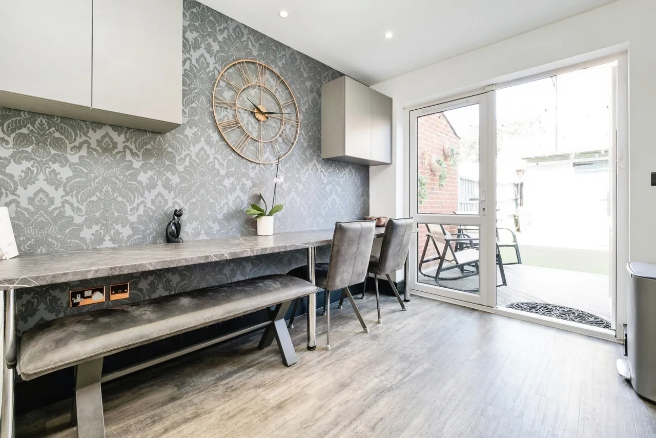 Five Oaks Lane, Chigwell, IG7, photo 8