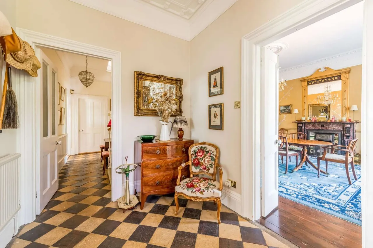 Haven Street, Wainscott, Rochester, Kent, ME3 8BL, photo 5