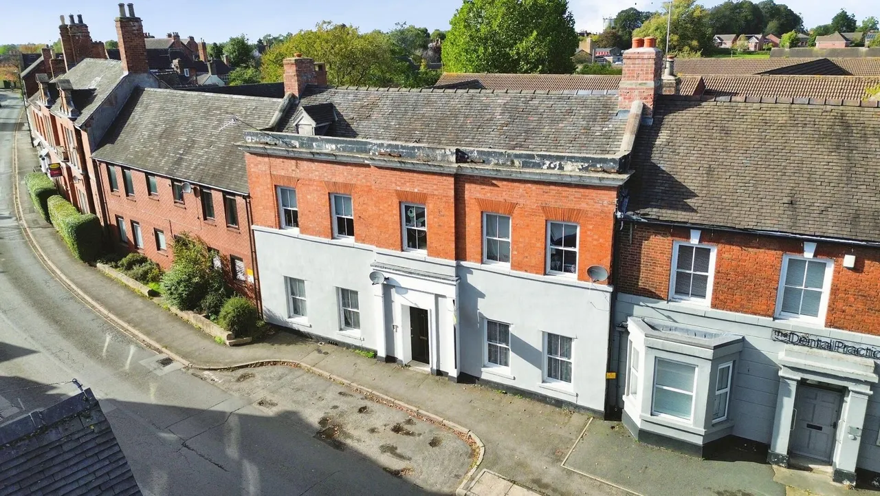 6 bed flat for sale, Shropshire Street, Market Drayton, TF9