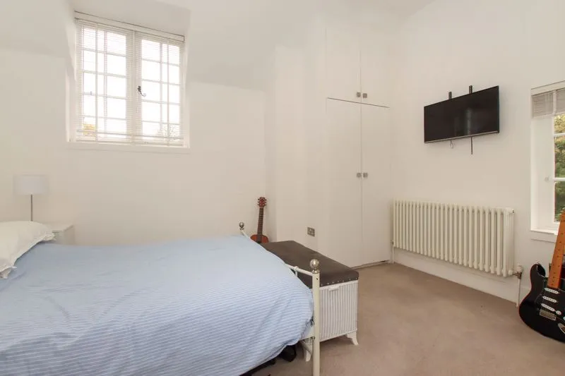 Mentmore, LU7, photo 7