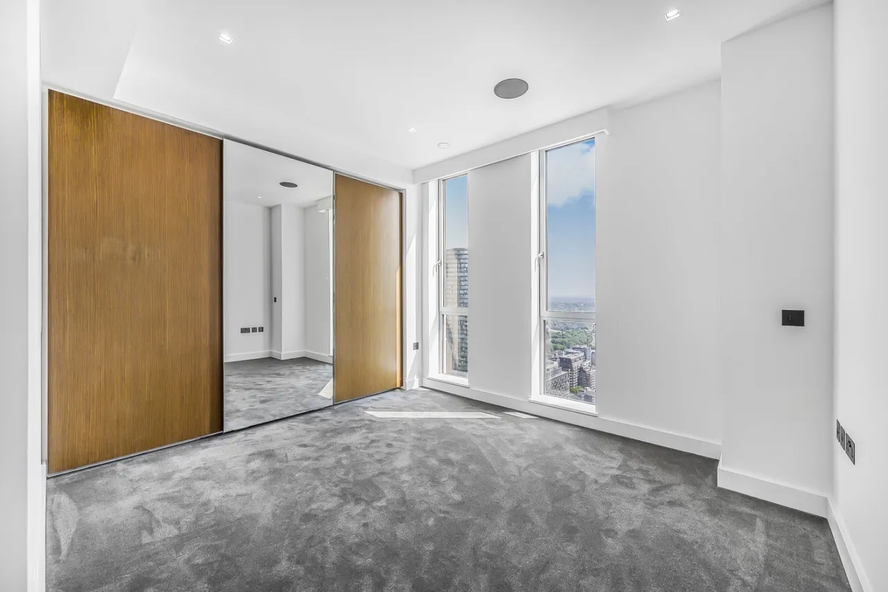 Pan Peninsula Square, London, E14, photo 10