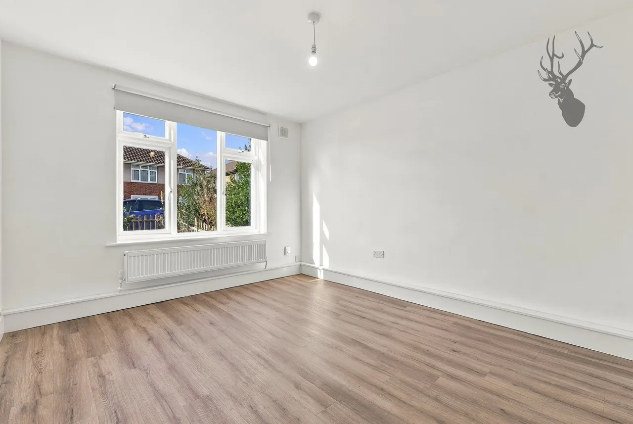 Broomfield Avenue, Loughton, IG10, photo 10