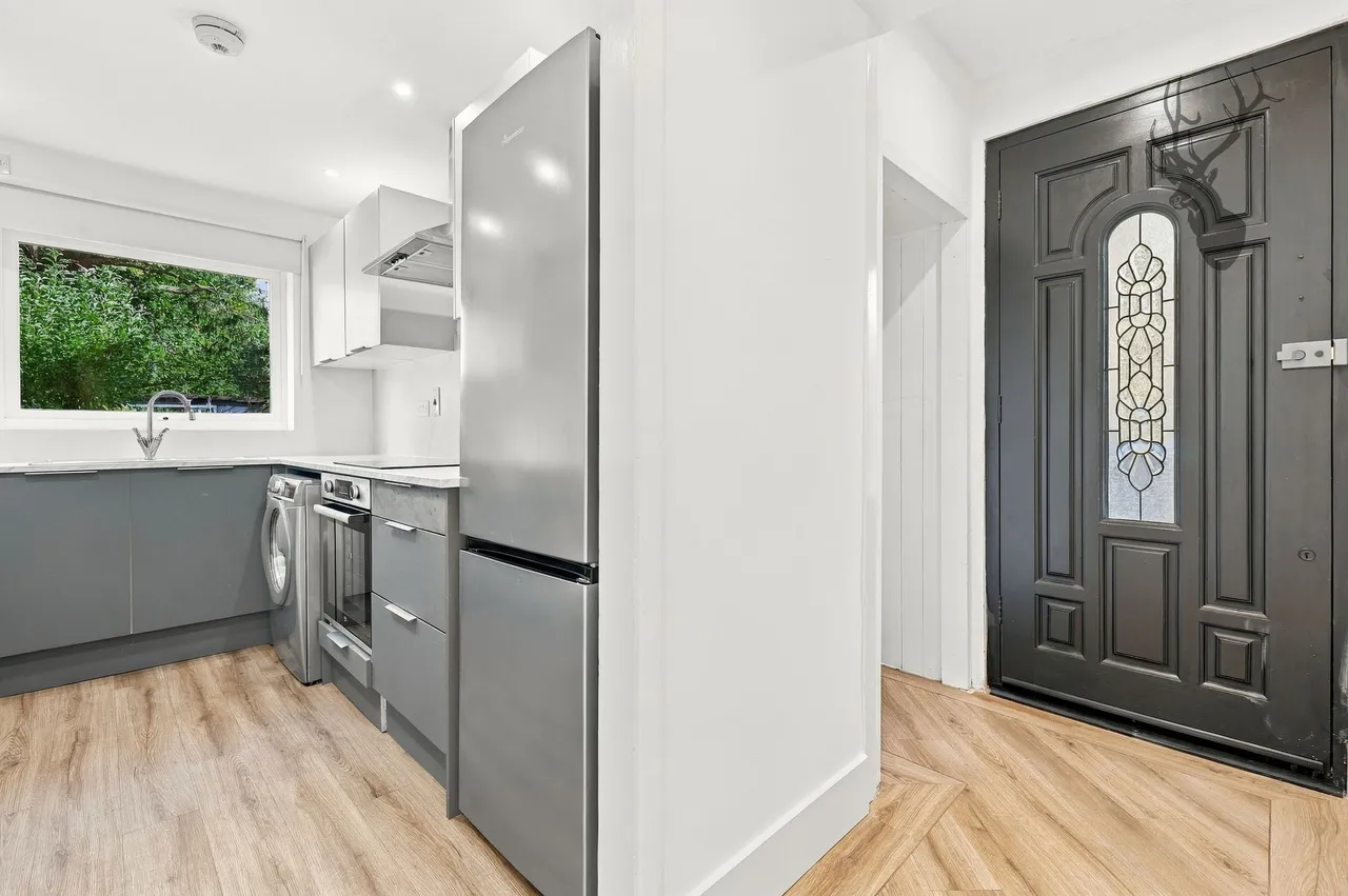Broomfield Avenue, Loughton, IG10, photo 9