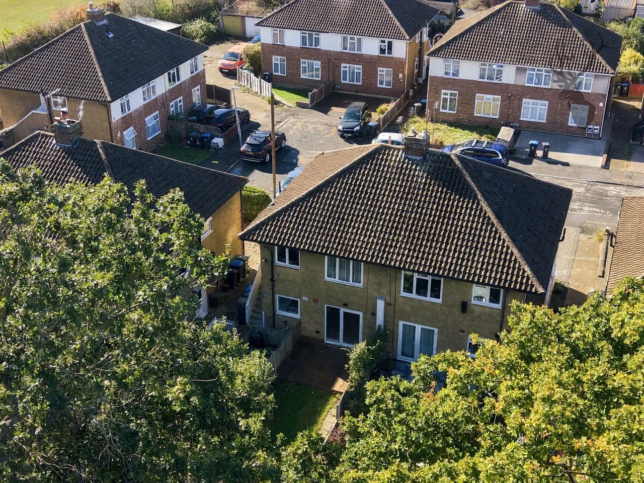 Broomfield Avenue, Loughton, IG10, photo 17