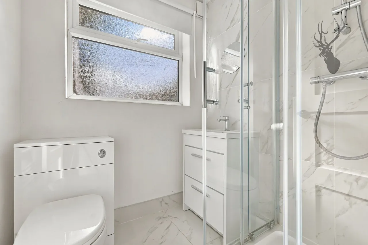 Broomfield Avenue, Loughton, IG10, photo 14