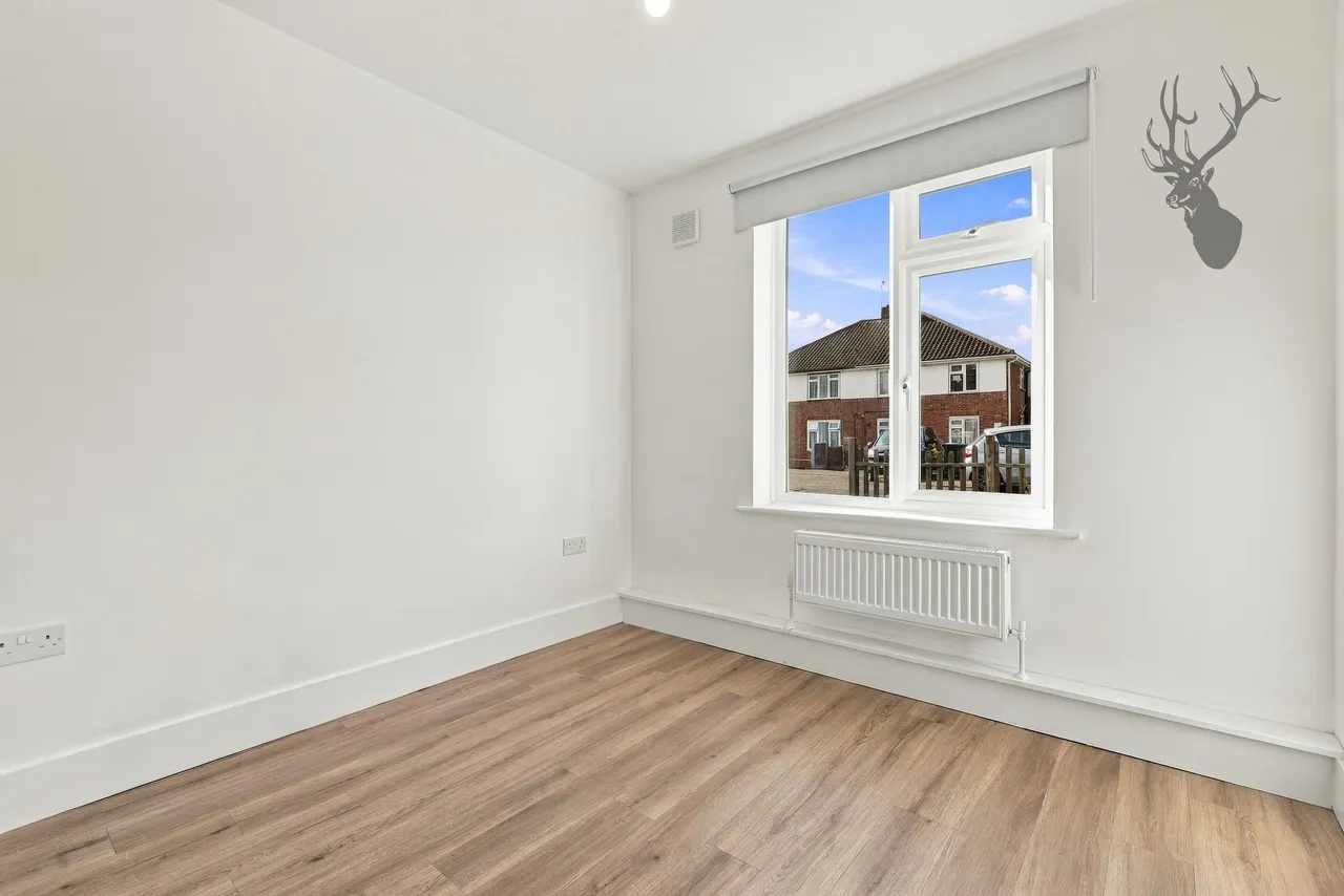 Broomfield Avenue, Loughton, IG10, photo 12