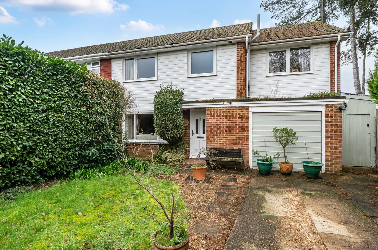 4 bed house for sale — Scots Drive, Wokingham, Berkshire, RG41 3XF
