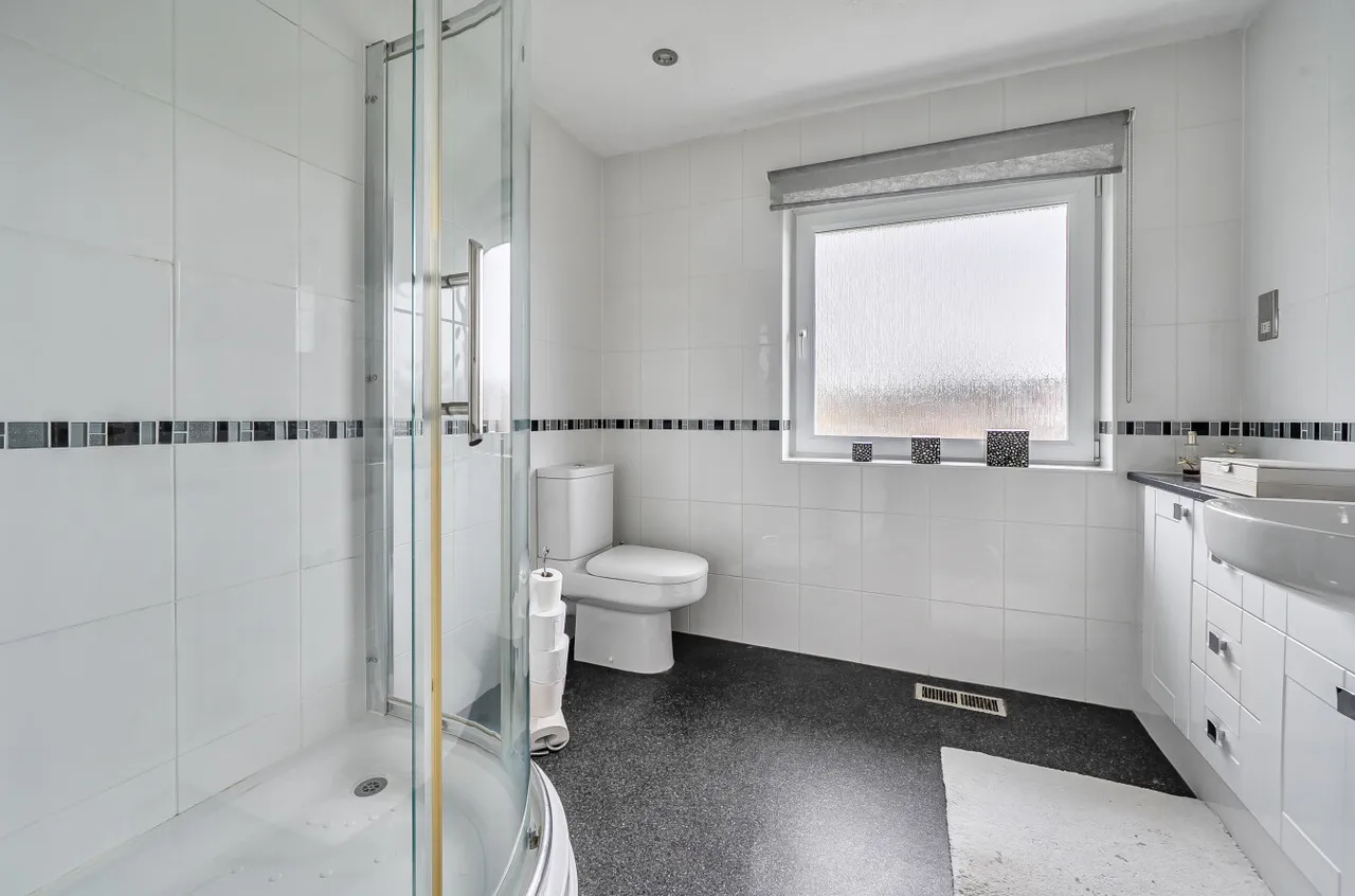 Scots Drive, Wokingham, Berkshire, RG41 3XF, photo 13