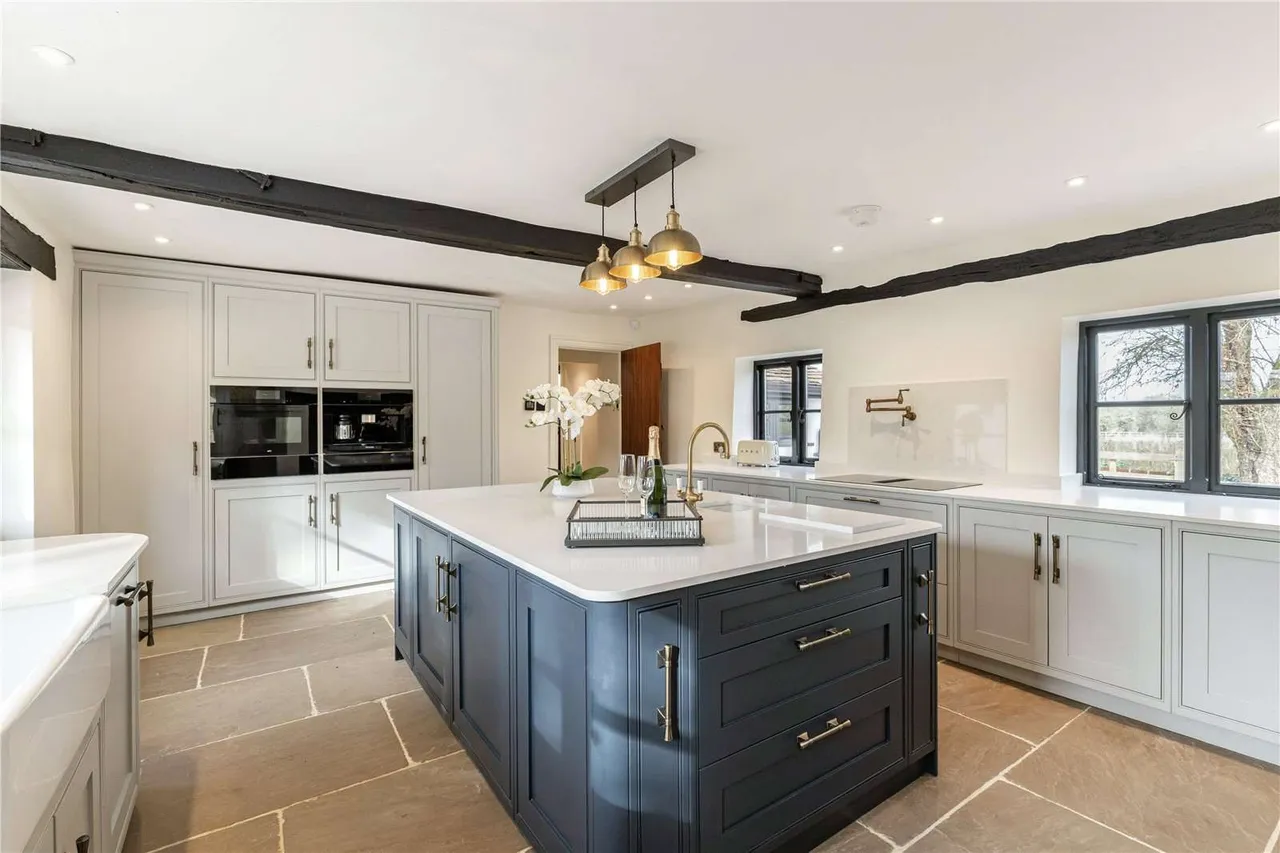 Luffenhall, Cromer, Hertfordshire, SG2 7PX, photo 4